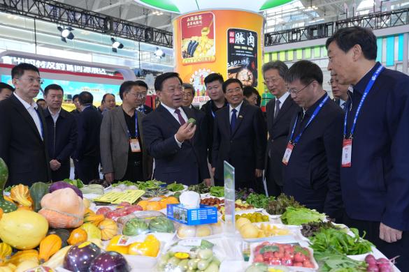 第二十二届中国国际农产品交易会“强农论坛”在天津市举办