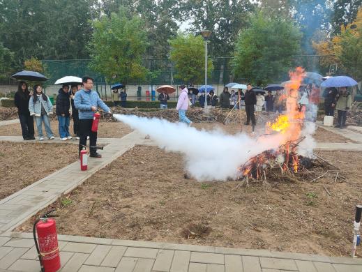 农业农村部农药检定所举办消防安全讲座暨灭火实战演练